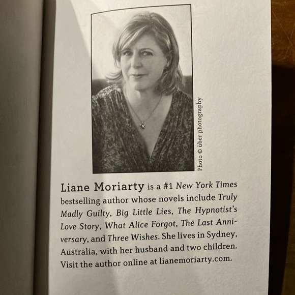 Book The Husband's Secret by Liane Moriarty - Picture 6 of 9